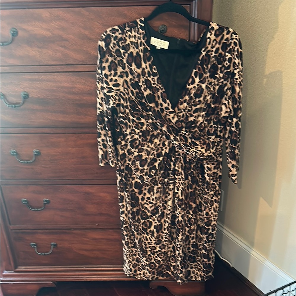 Kasper Brown and Black Sheath Dress V-Neck 3/4 Sleeve